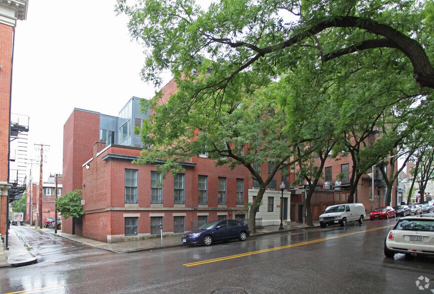 More Photos Of 3-5 E Read St, Baltimore Office For Sale