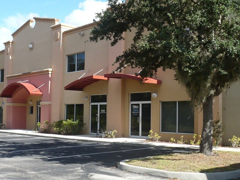 More Photos Of 841-865 S Kings, Fort Pierce Light Distribution For Sale