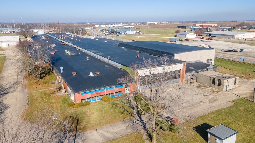 More Photos Of 1900 Pleasant St, Dekalb Manufacturing For Lease