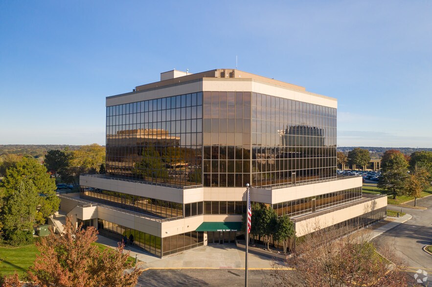 More Photos Of 8400 W 110th St, Overland Park Office For Sale