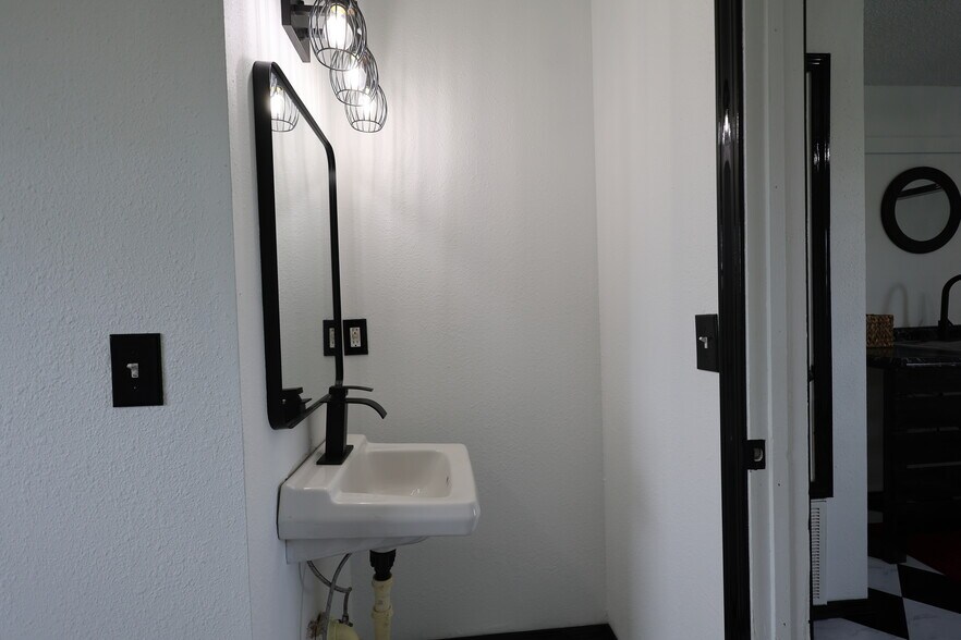 More Photos Of 25377 Welling rd, Welling Apartments For Sale