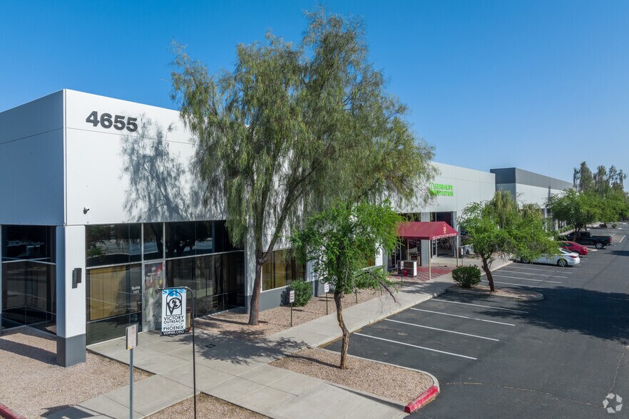 More Photos Of 4655 W McDowell Rd, Phoenix Warehouse For Lease