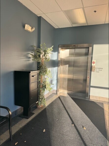 More Photos Of 645 Roy Wilkins Ave, Louisville Medical For Lease