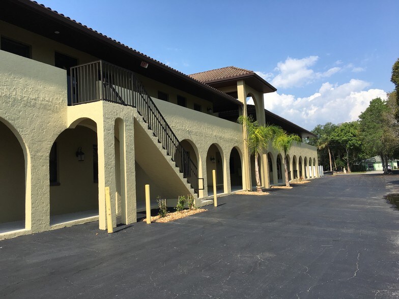 More Photos Of 27725 Old US Highway 41, Bonita Springs Office For Lease