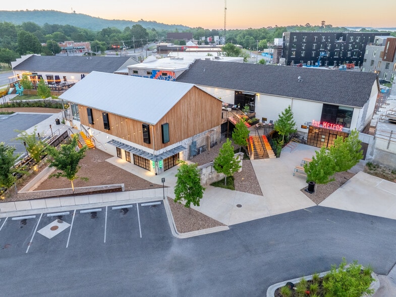 More Photos Of 517 W Martin Luther King Blvd, Fayetteville Restaurant For Lease