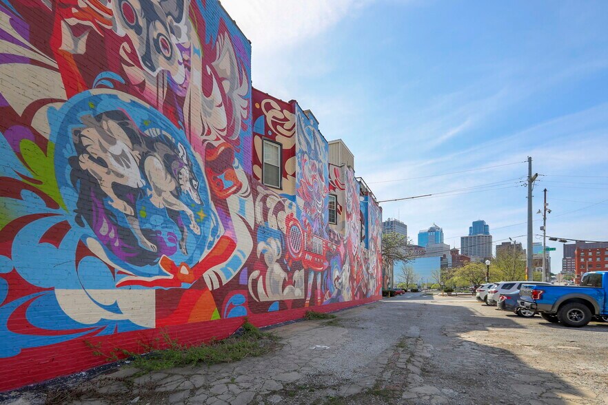 More Photos Of 120-122 W 5th St, Kansas City Storefront Retail Residential For Sale