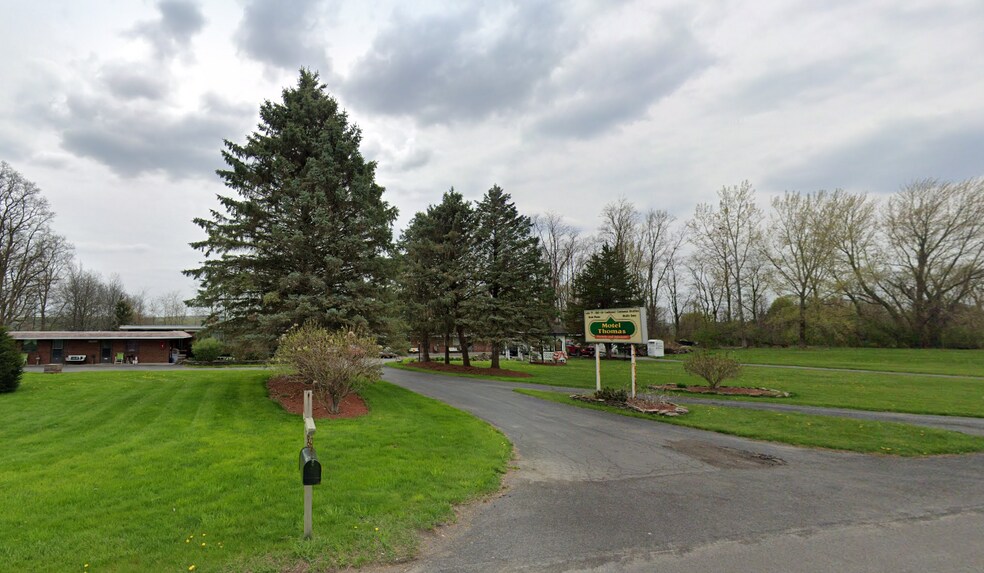 More Photos Of 2100 W Genesee Tpke, Camillus Hospitality For Sale