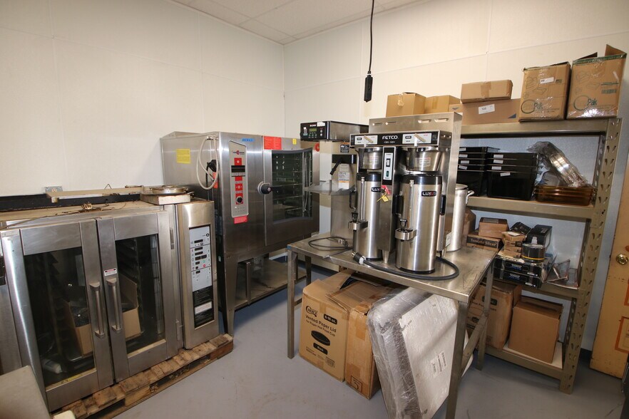 More Photos Of 401 E 5th St, Canton Restaurant For Sale