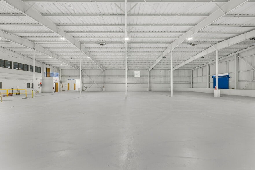 More Photos Of 2855 NW 75th Ave, Miami Warehouse For Lease