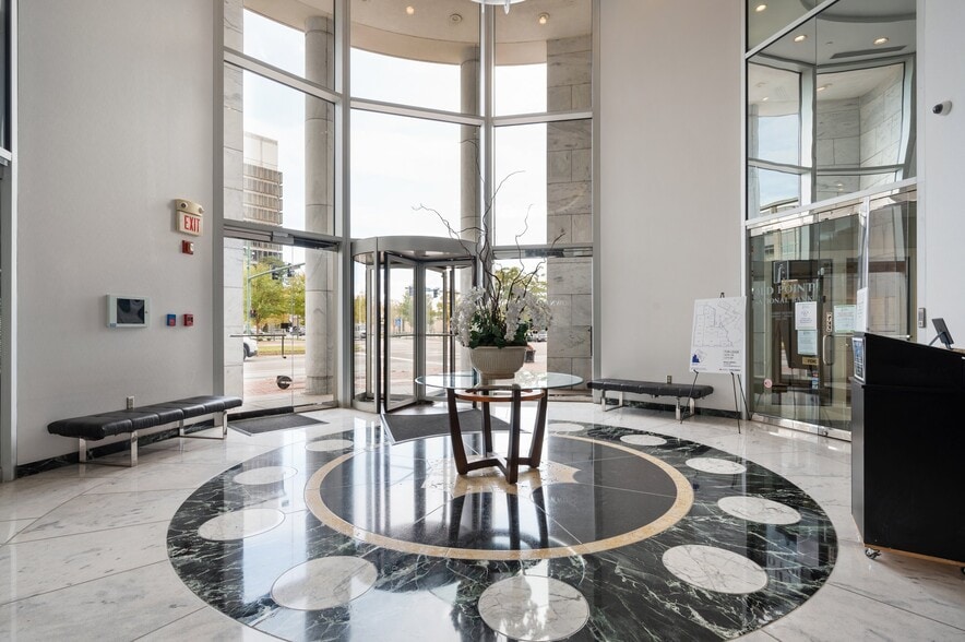 More Photos Of 580 E Main St, Norfolk Office For Lease