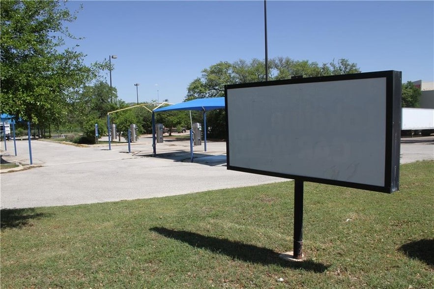 More Photos Of 11201 Pecan Park Blvd, Cedar Park Carwash For Lease