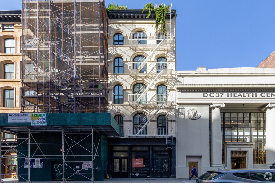 More Photos Of 119 Chambers St, New York Apartments For Lease