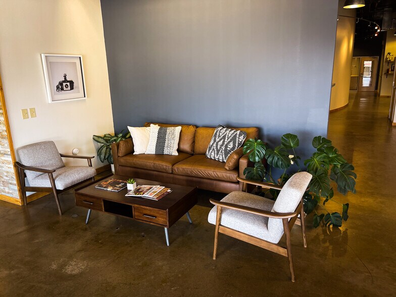 More Photos Of 710 Presidential Dr, Richardson Office For Lease