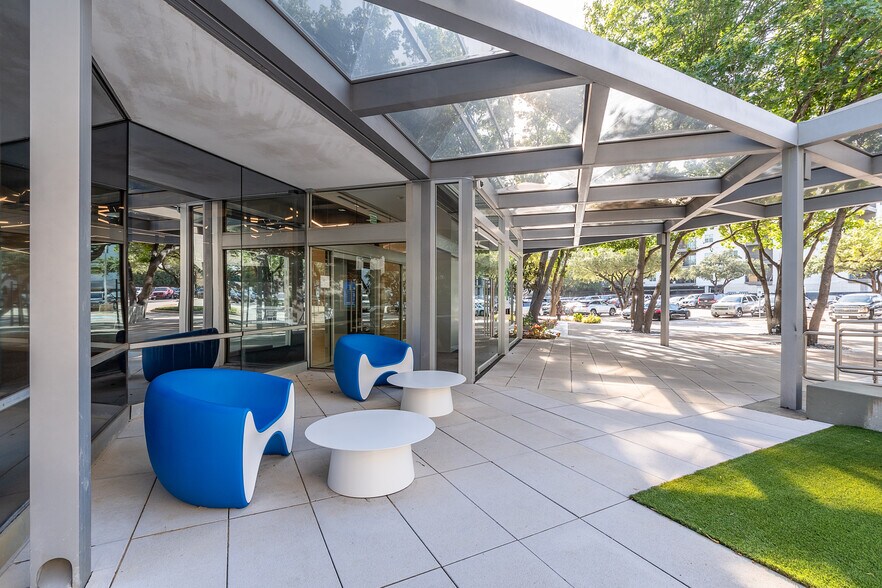 More Photos Of 7557 Rambler Rd, Dallas Office For Lease