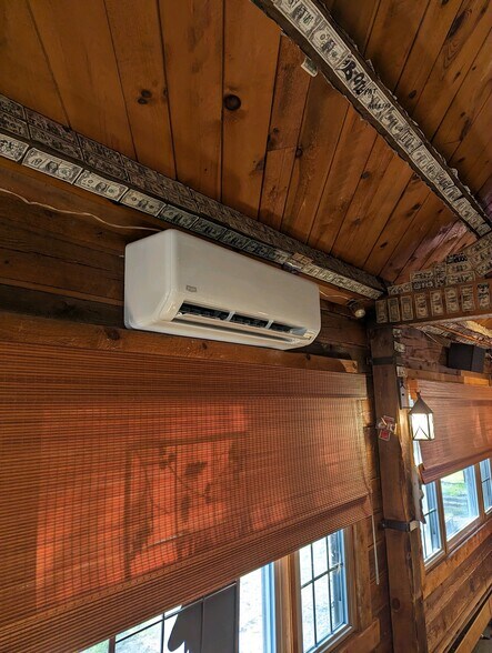 More Photos Of 32600 N State Route 44, Slate Run Hotel For Sale