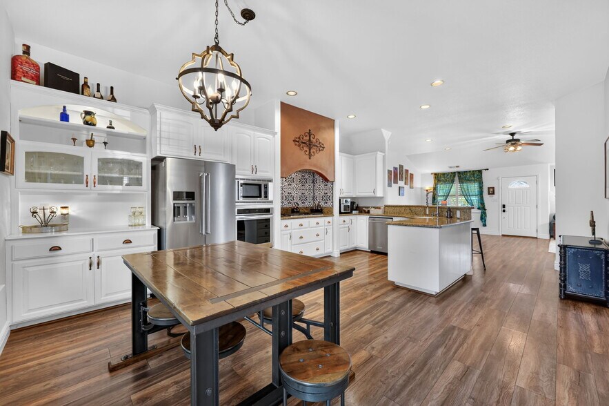 More Photos Of 219 Persifer St, Folsom Specialty For Sale