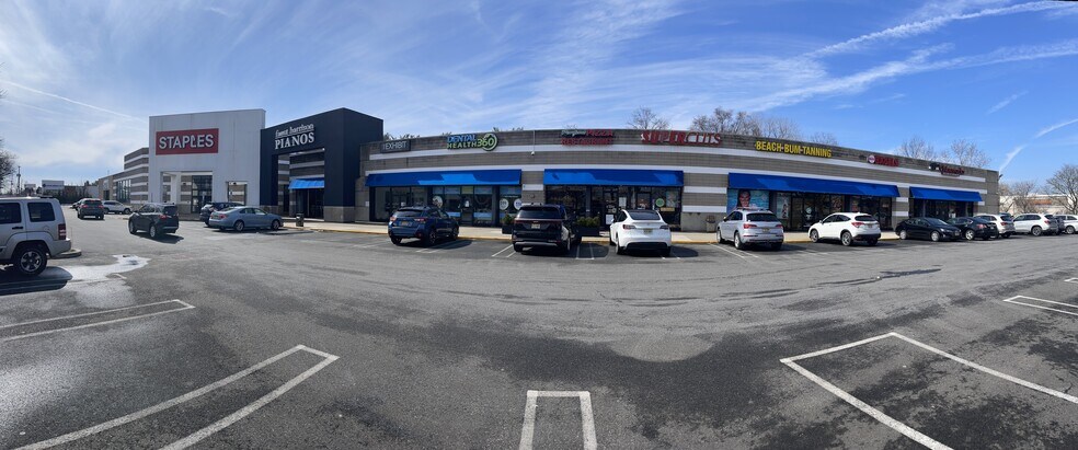More Photos Of 501 N State Route 17, Paramus Unknown For Lease