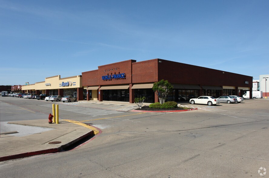 More Photos Of 503-601 N Highway 77, Waxahachie Unknown For Lease