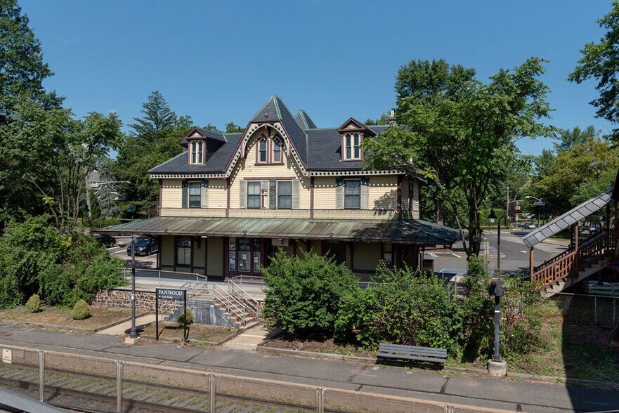 More Photos Of 282 South Ave, Fanwood Apartments For Lease