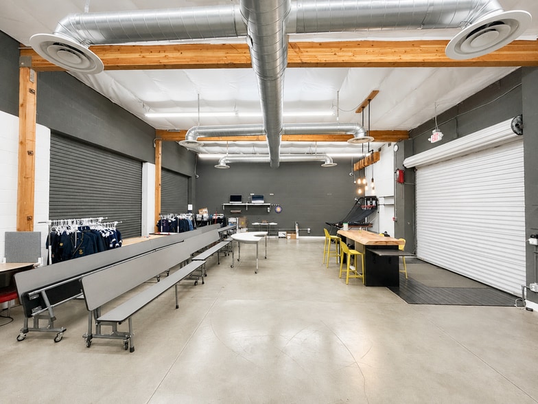 More Photos Of 5200 W 83rd St, Los Angeles Specialty For Lease