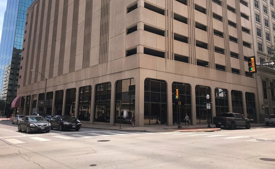 Primary Photo Of 701 Houston St, Fort Worth Parking Garage For Lease