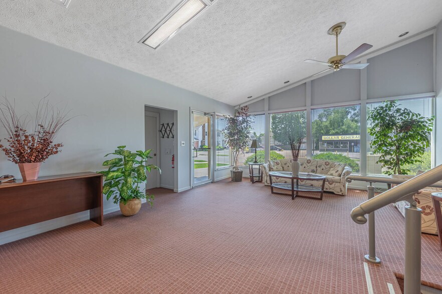 More Photos Of 2105 Central Ave, Middletown Office For Sale