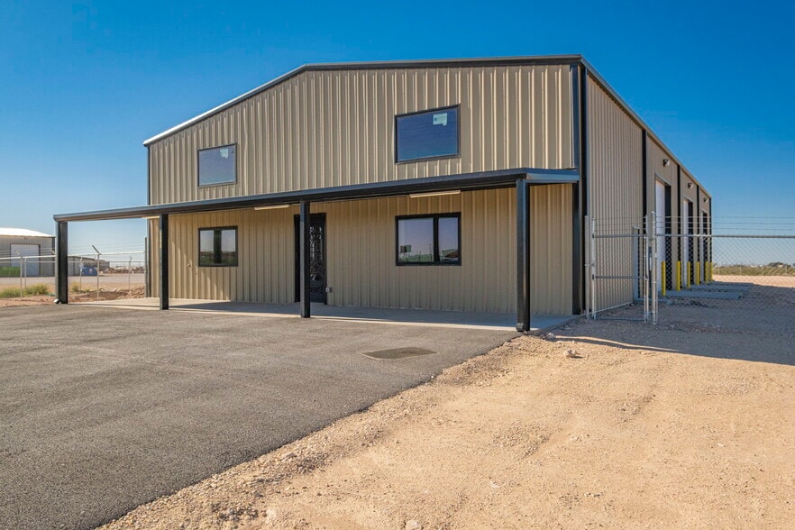 More Photos Of 14010 W Silver Fox Trl, Odessa Warehouse For Sale