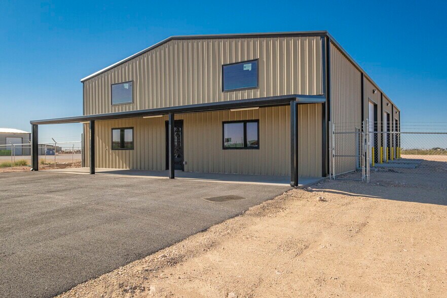 More Photos Of 14010 W Silver Fox Trl, Odessa Warehouse For Sale