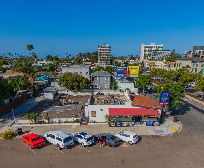 More Photos Of 719 W Washington St, San Diego Fast Food For Sale
