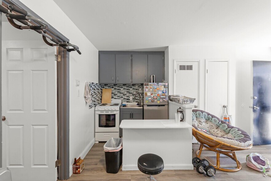 More Photos Of 52 Cleveland Ave, San Jose Apartments For Sale
