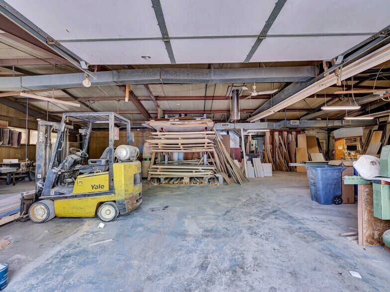 More Photos Of 239 US-206, Sandyston Manufacturing For Sale