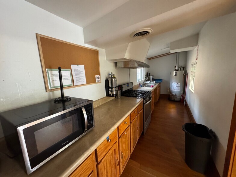 More Photos Of 3430 Land Rd, Alpharetta Religious Facility For Sale