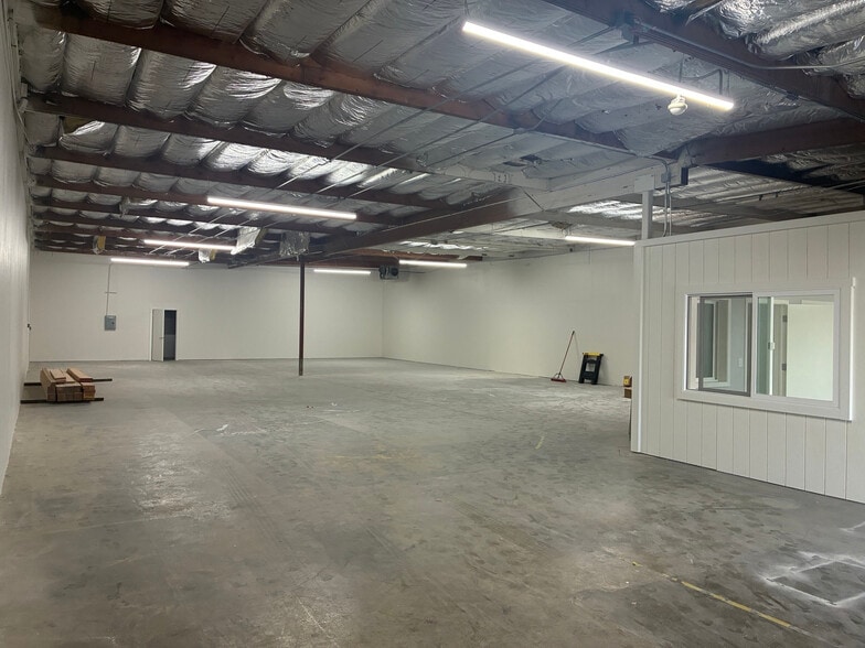 More Photos Of 1064 Woodland Ave, Modesto Warehouse For Lease