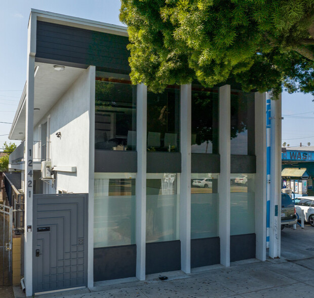 Primary Photo Of 12421 Venice Blvd, Los Angeles Loft Creative Space For Sale