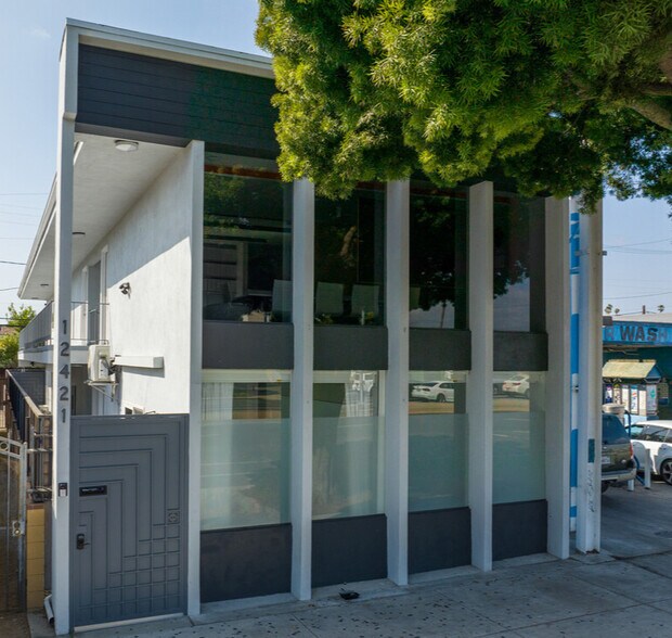 More Photos Of 12421 Venice Blvd, Los Angeles Loft Creative Space For Lease