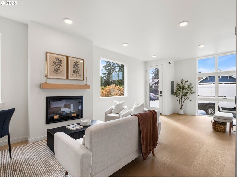 More Photos Of 1911 Broadway St, Vancouver Apartments For Sale