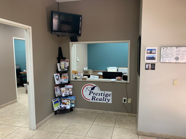 More Photos Of 18205 N 51st Ave, Glendale Medical For Lease