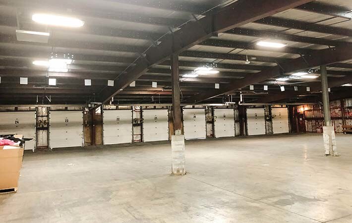 More Photos Of 2091 Boul Brookside, Winnipeg Industrial For Lease