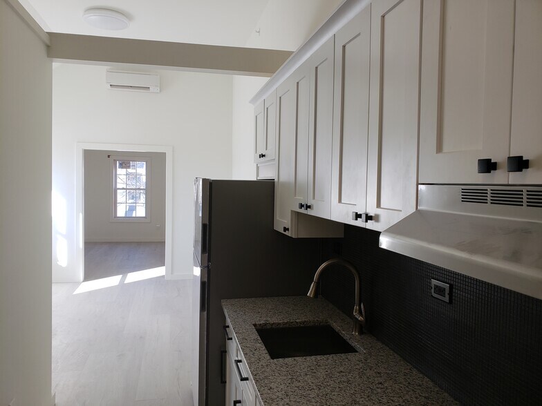 More Photos Of 136-138 Main St, Greenport Storefront Retail Residential For Sale