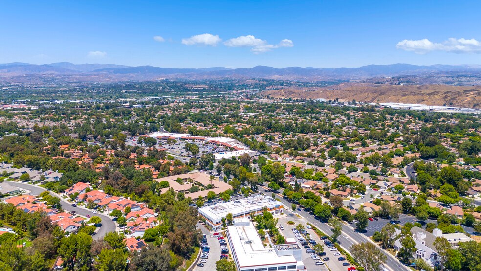 More Photos Of 25775 McBean Pky, Valencia Medical For Lease