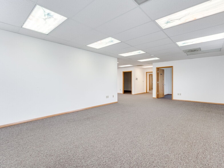 More Photos Of 2275 NE McDaniel Ln, Mcminnville Office For Lease
