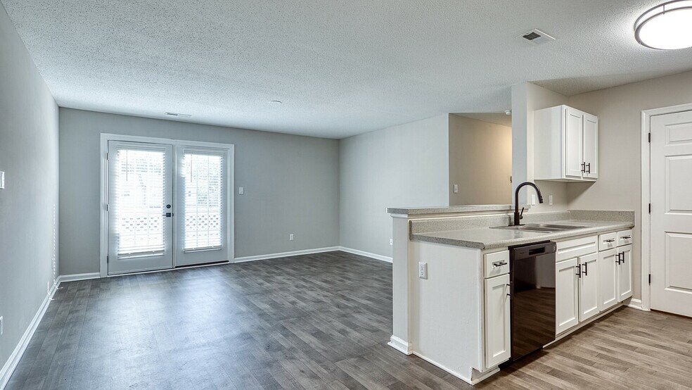 More Photos Of 1201 Edenham Ct, Virginia Beach Apartments For Sale