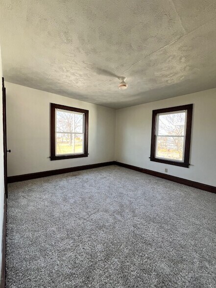 More Photos Of 208 Park Ave SW, Canton Apartments For Sale