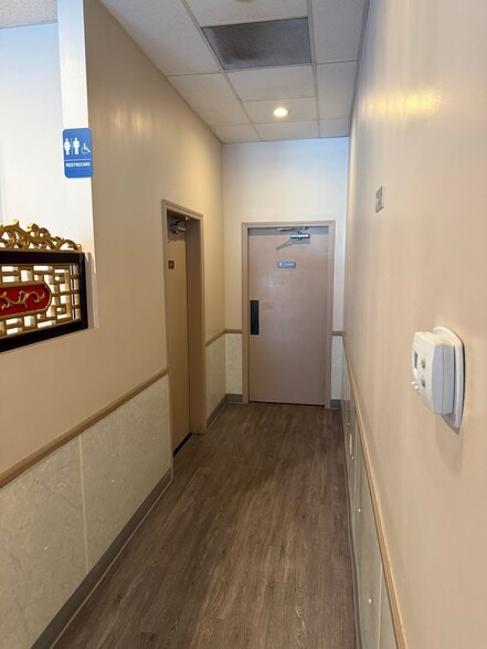 More Photos Of 4141 Clemson Blvd, Anderson Restaurant For Sale