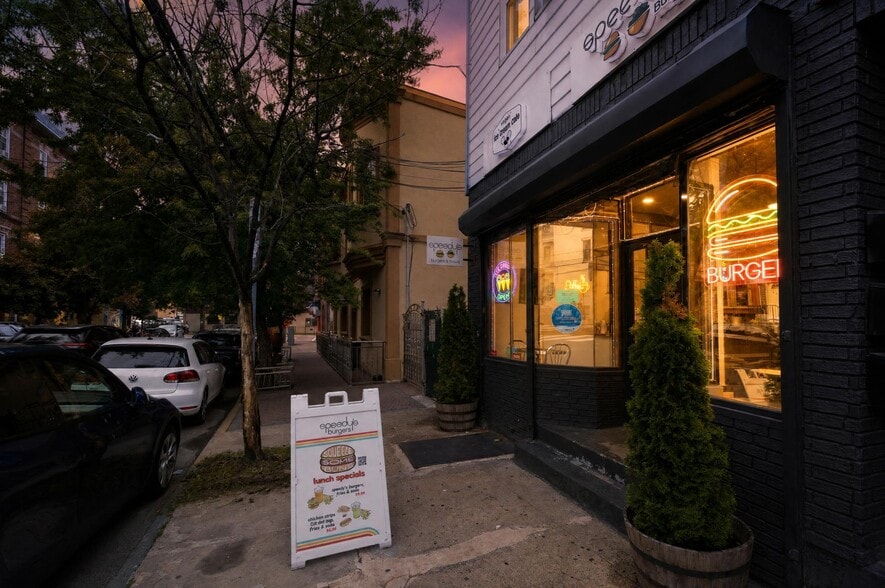 More Photos Of 154 Chestnut Ave, Jersey City Restaurant For Sale