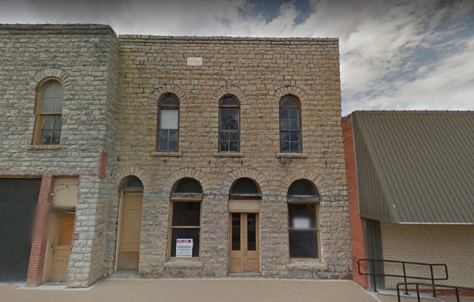 Primary Photo Of 509 E Wallace St, San Saba Freestanding For Lease