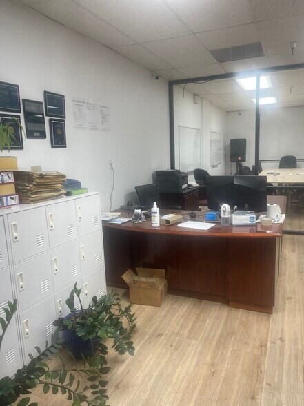 More Photos Of 1455 Monterey Pass Rd, Monterey Park Office Residential For Lease