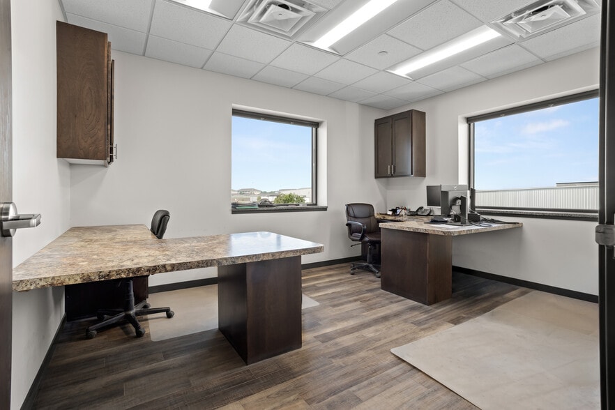 More Photos Of 3820 37 Ave S, Fargo Manufacturing For Sale
