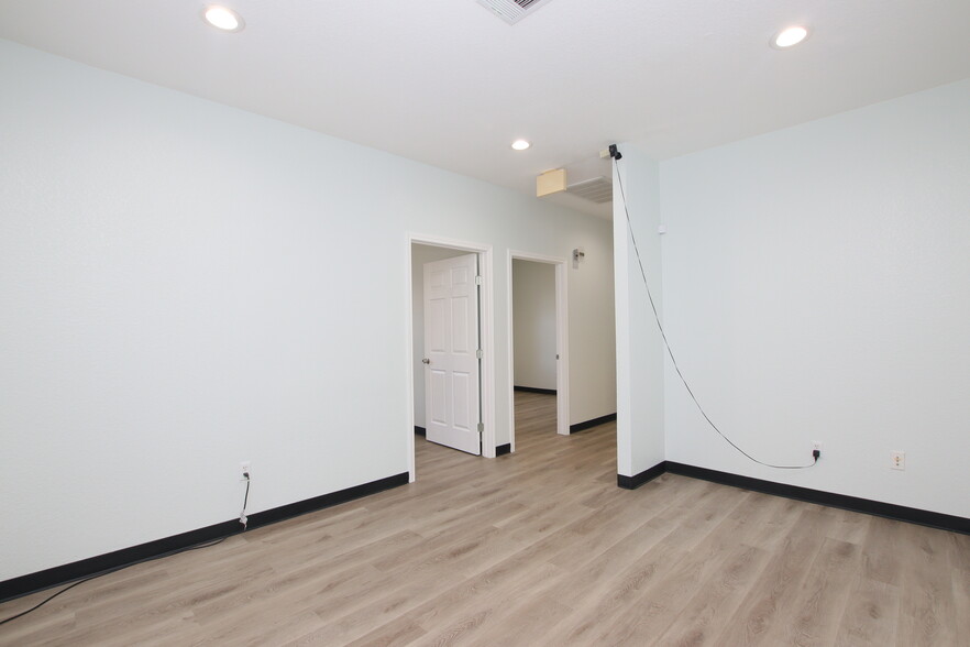 More Photos Of 1508 Dessau Ridge Ln, Austin Medical For Sale