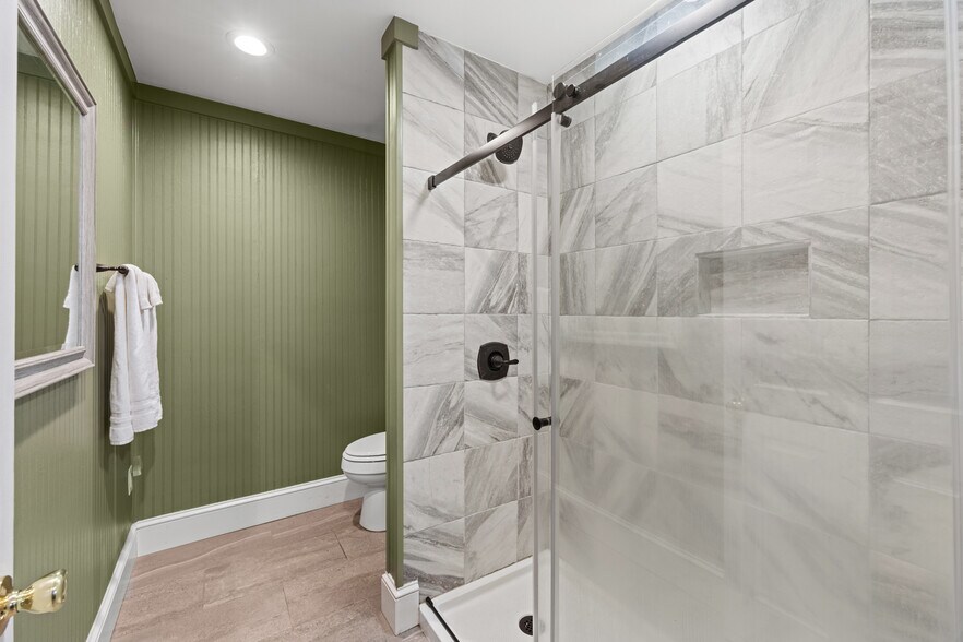 More Photos Of 146 Main St, Stanardsville Hospitality For Sale